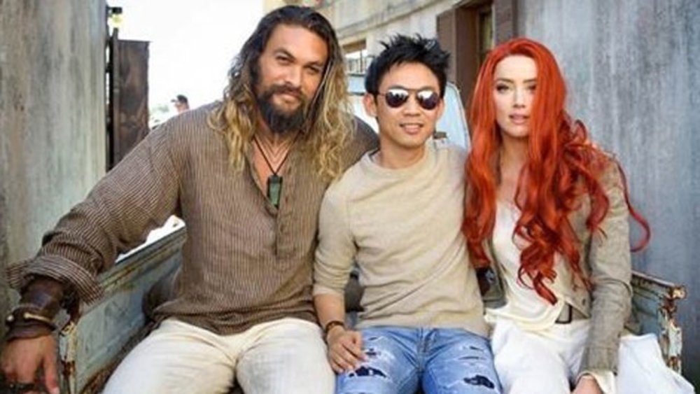 جیمز وان، جیسون موموآ و امبر هرد در نمایی از پشت صحنه فیلم سینمایی آکوامن (Aquaman)